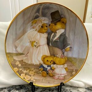 EUC 8” Franklin Mint Heirloom Decorative Plate “JUST MARRIED” by Patricia Brooks
